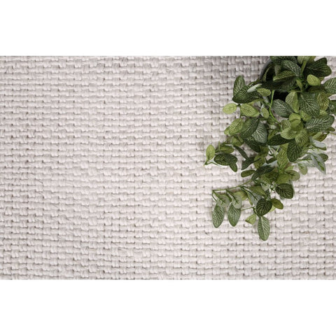 WHITE WOOL RUG
